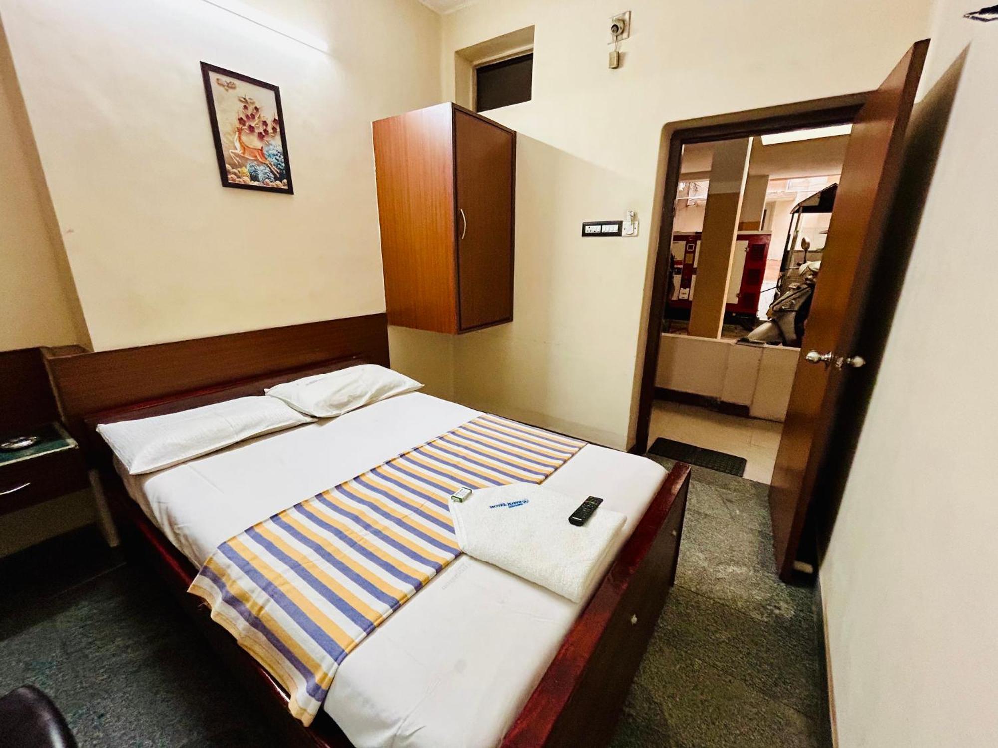 Hotel Jothi Coimbatore Extérieur photo