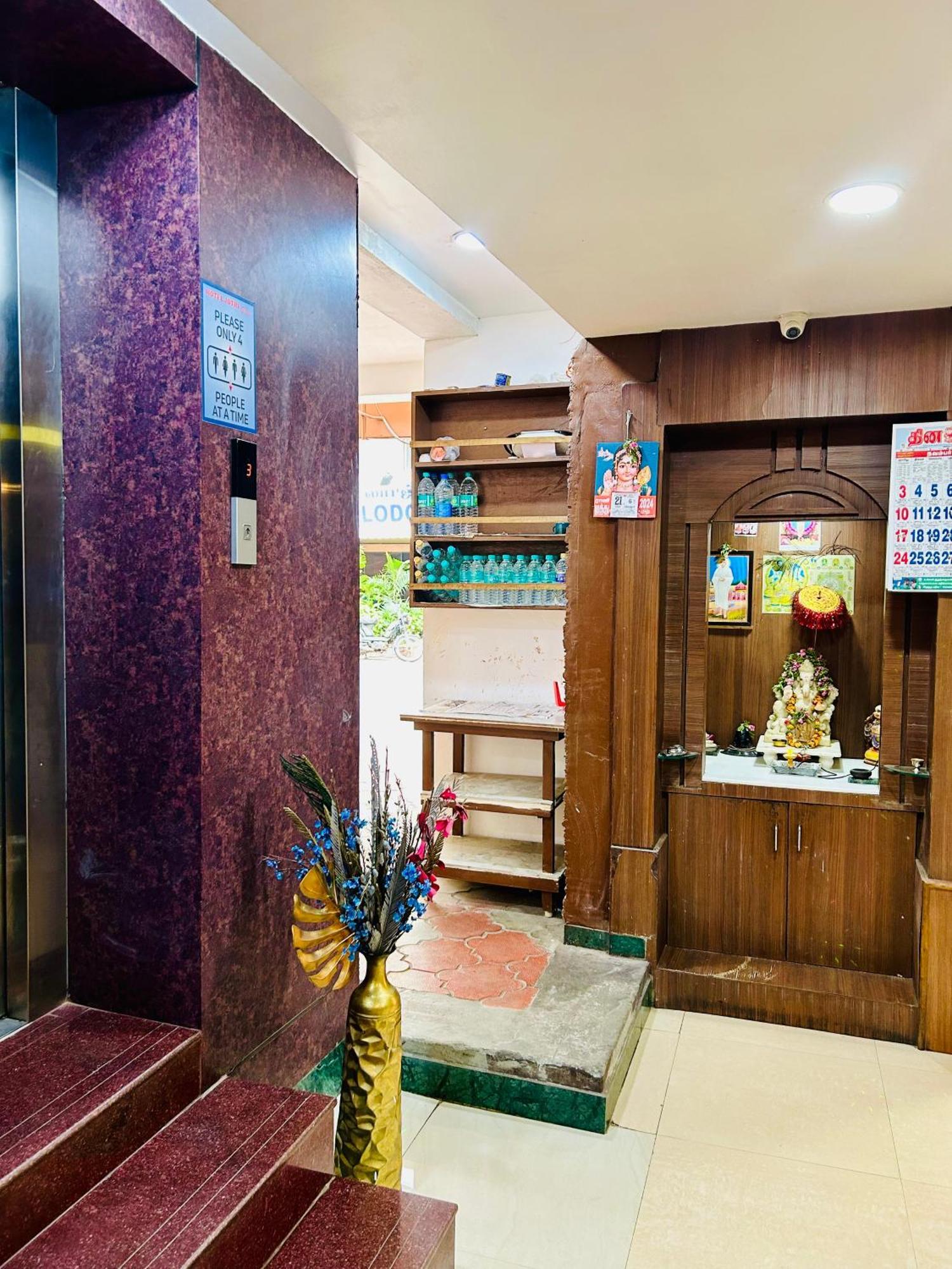 Hotel Jothi Coimbatore Extérieur photo