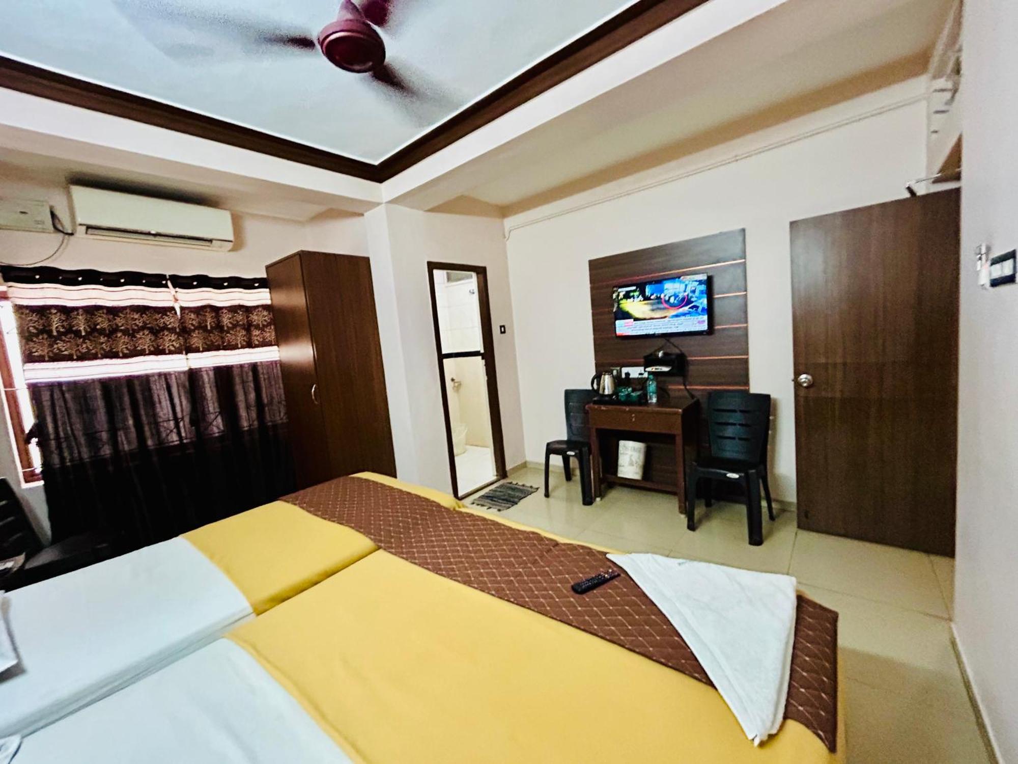 Hotel Jothi Coimbatore Extérieur photo